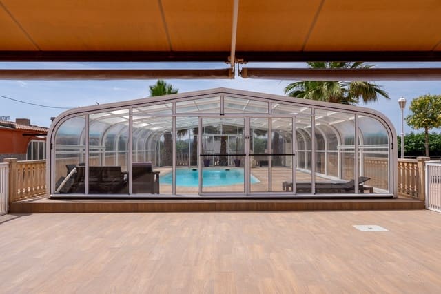 5 soverom Villa til salgs i Yecla med svømmebasseng - € 580 000 (Ref: 9937139)