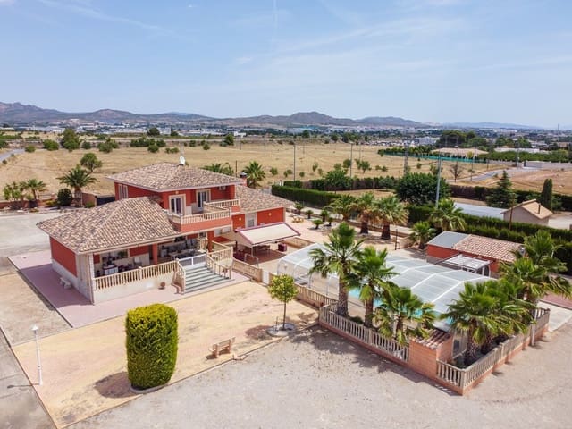 5 soverom Villa til salgs i Yecla med svømmebasseng - € 580 000 (Ref: 9937139)