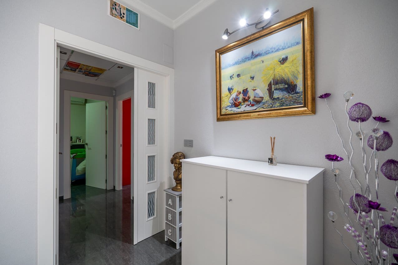 5 bedroom Villa for sale in Yecla with pool - € 580,000 (Ref: 9937139)