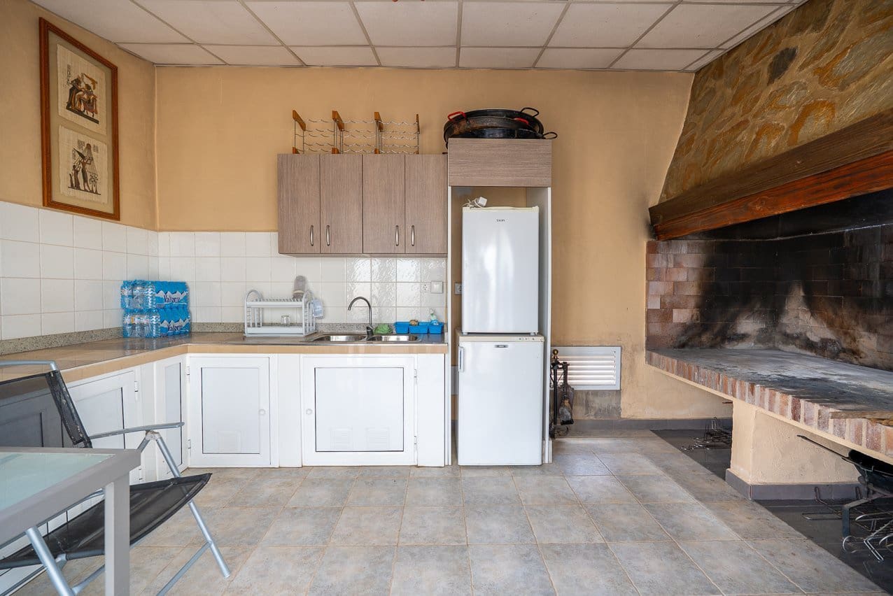 5 bedroom Villa for sale in Yecla with pool - € 580,000 (Ref: 9937139)
