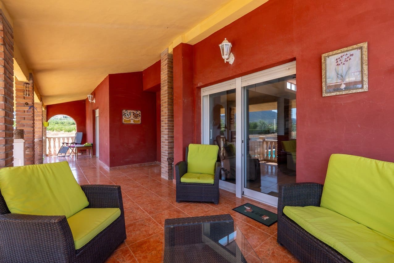 4 chambre Finca/Maison de Campagne à vendre à Villena avec piscine - 399 000 € (Ref: 9956700)
