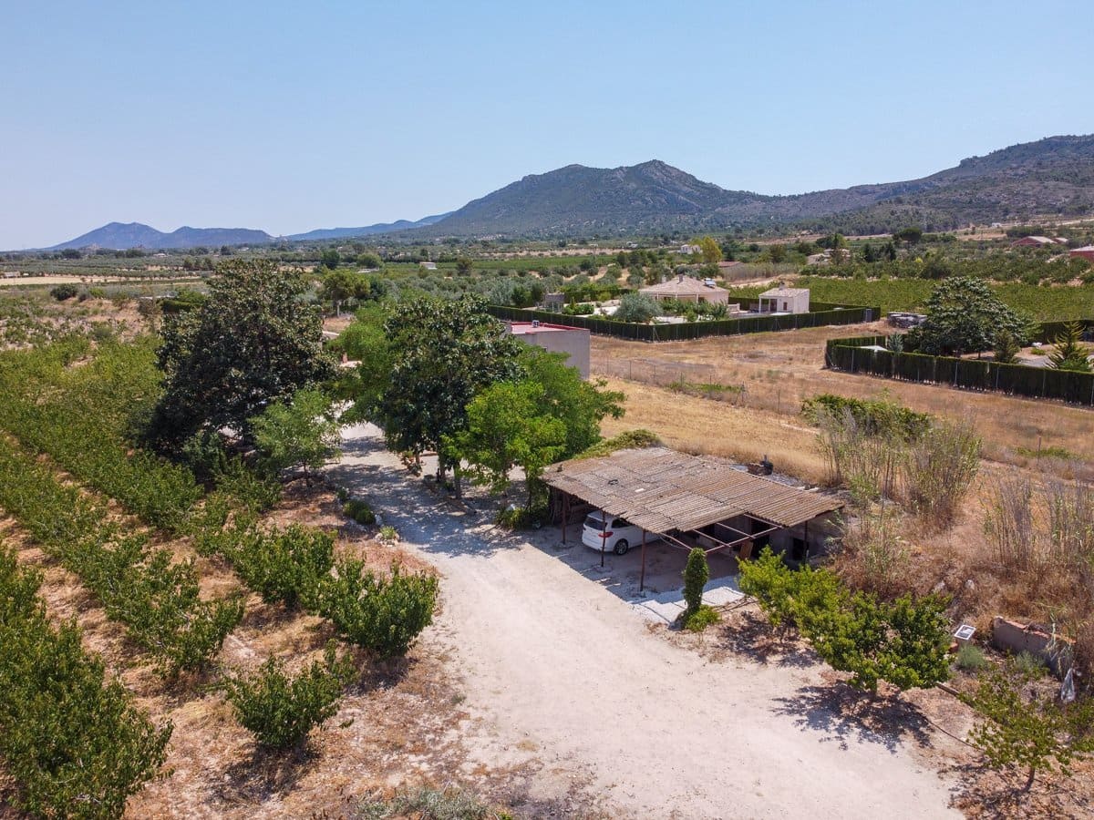 4 chambre Finca/Maison de Campagne à vendre à Villena avec piscine - 399 000 € (Ref: 9956700)