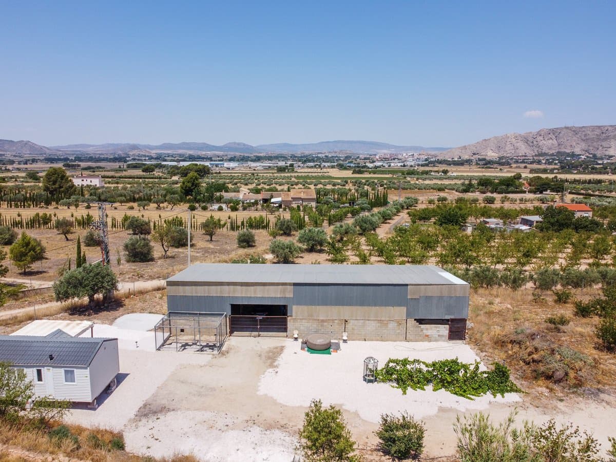 4 chambre Finca/Maison de Campagne à vendre à Villena avec piscine - 399 000 € (Ref: 9956700)
