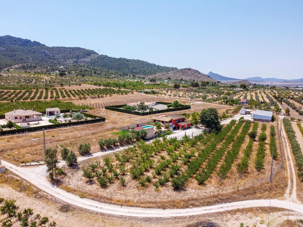 4 chambre Finca/Maison de Campagne à vendre à Villena avec piscine - 399 000 € (Ref: 9956700)