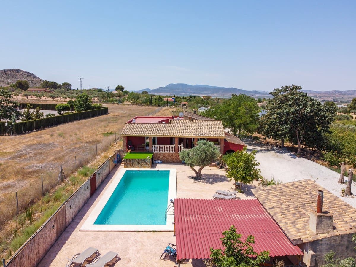4 chambre Finca/Maison de Campagne à vendre à Villena avec piscine - 399 000 € (Ref: 9956700)