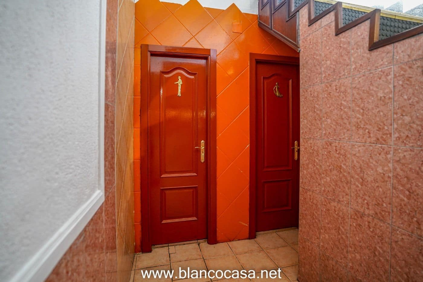 Bedrijf te koop in Carballo - € 58.000 (Ref: 2354473)