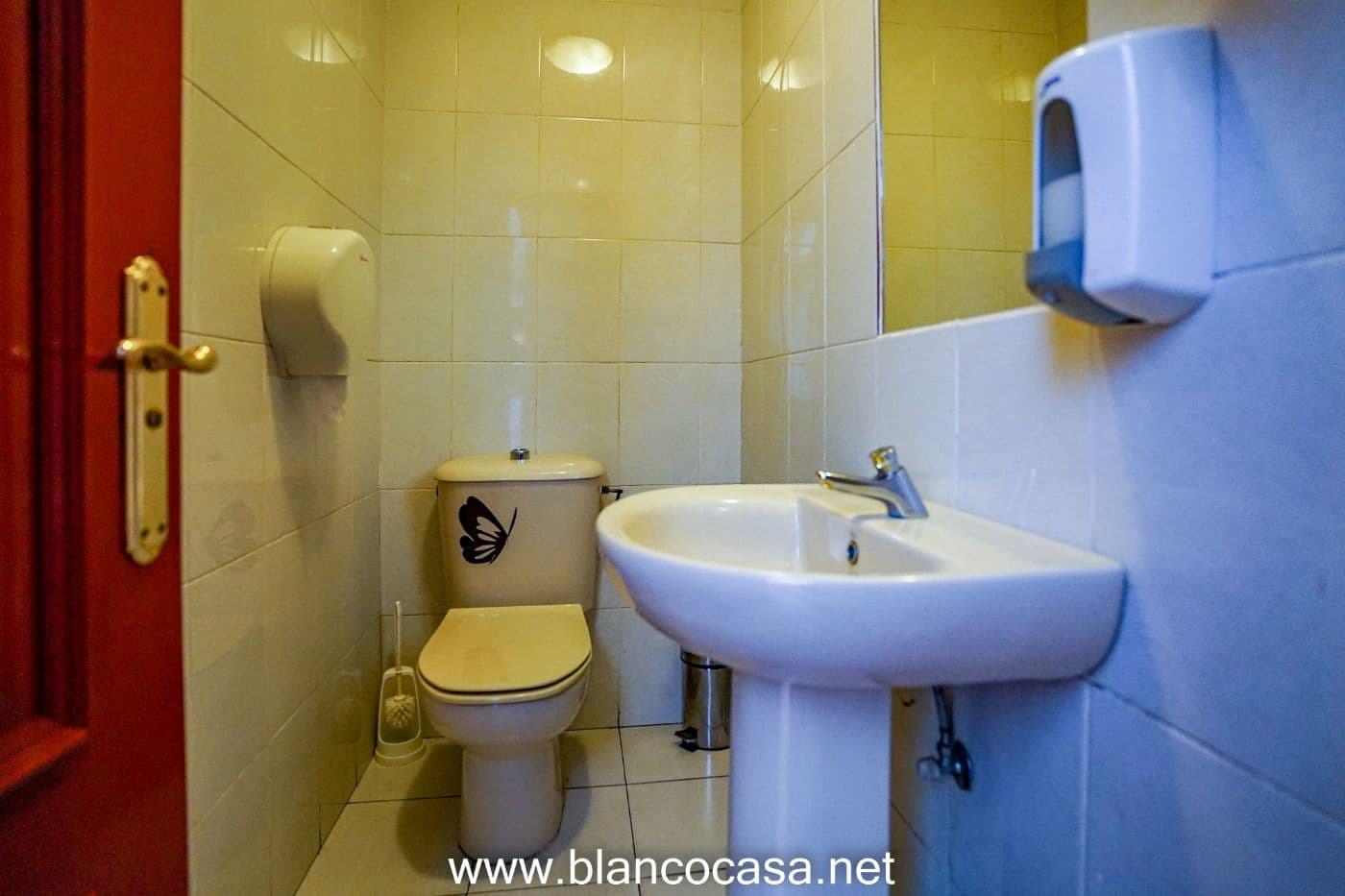 Bedrijf te koop in Carballo - € 58.000 (Ref: 2354473)