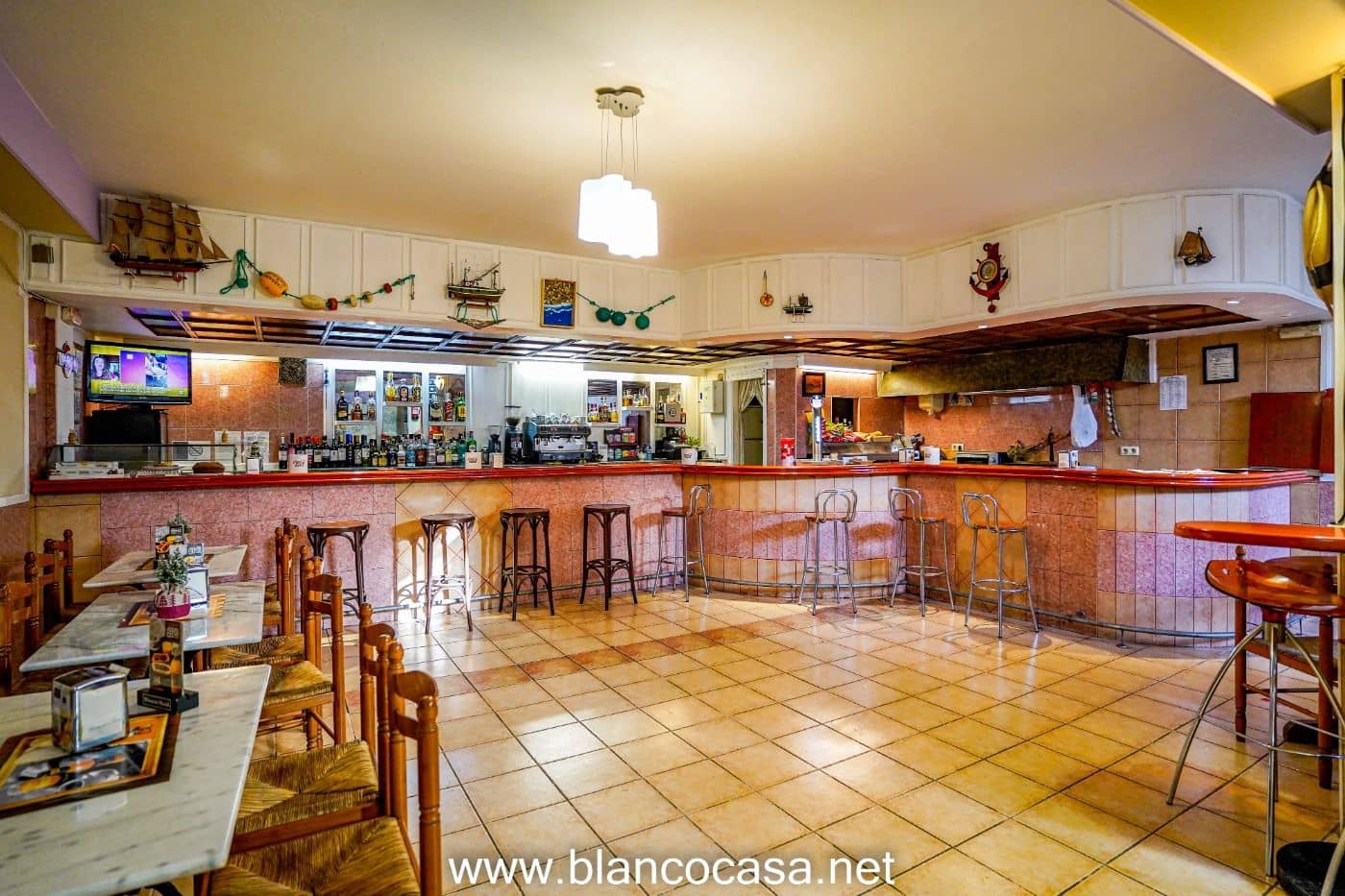 Bedrijf te koop in Carballo - € 58.000 (Ref: 2354473)