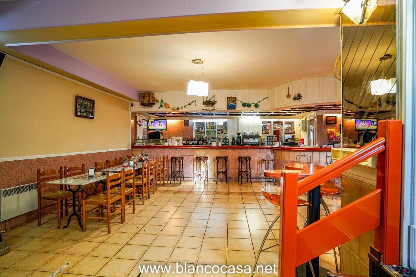 Bedrijf te koop in Carballo - € 58.000 (Ref: 2354473)