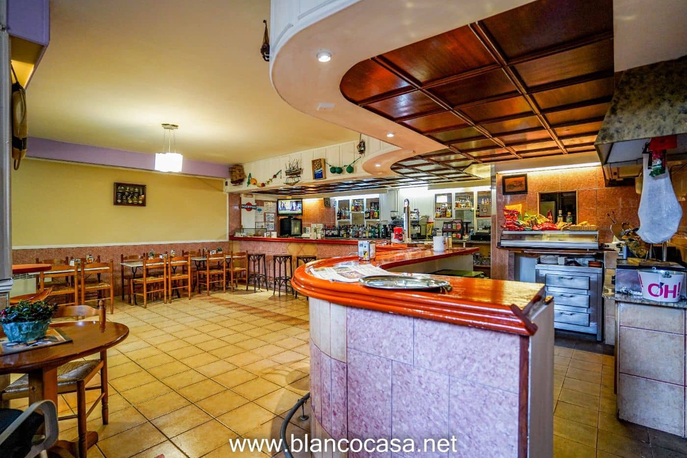 Bedrijf te koop in Carballo - € 58.000 (Ref: 2354473)