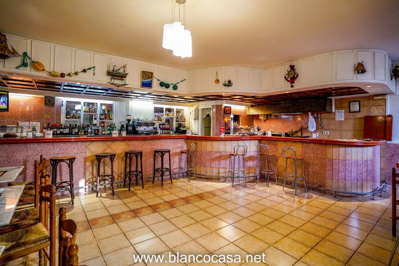 Bedrijf te koop in Carballo - € 58.000 (Ref: 2354473)