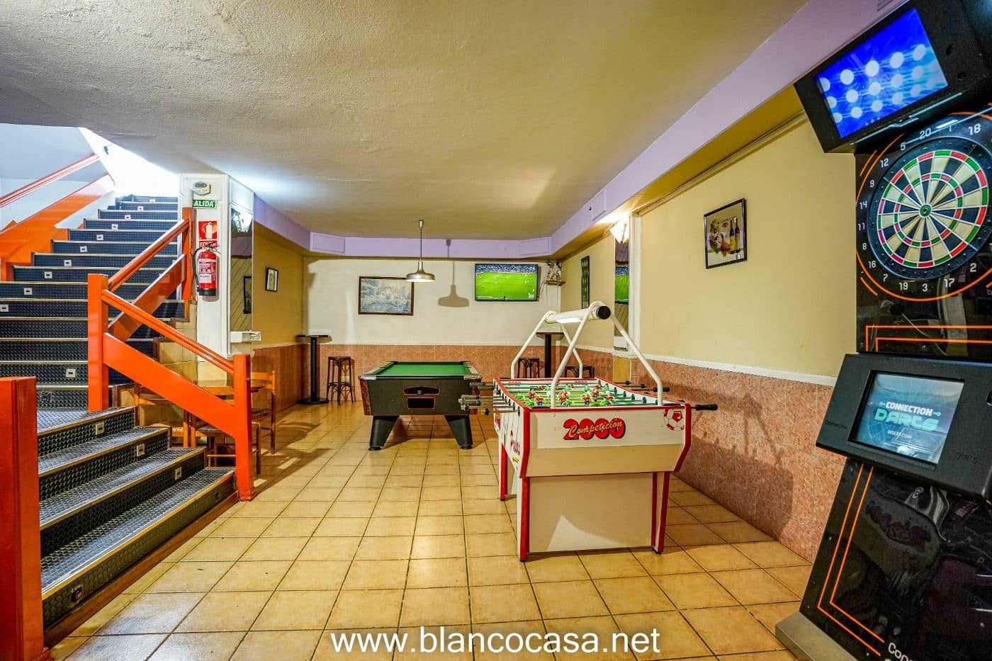 Bedrijf te koop in Carballo - € 58.000 (Ref: 2354473)