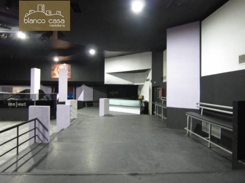 Erhverv til leje i Carballo - € 1.300 (Ref: 2400502)