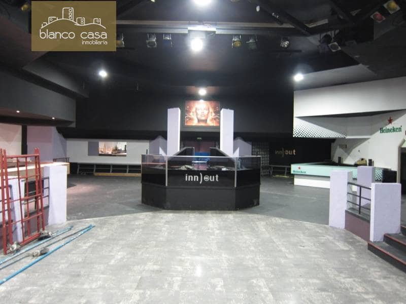 Erhverv til leje i Carballo - € 1.300 (Ref: 2400502)