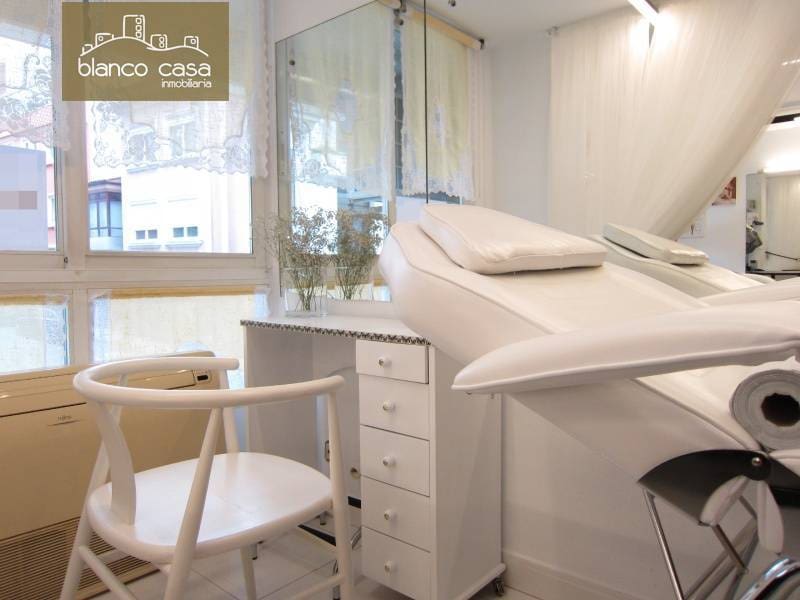 Negocio en Carballo en alquiler - 400 € (Ref: 2557869)