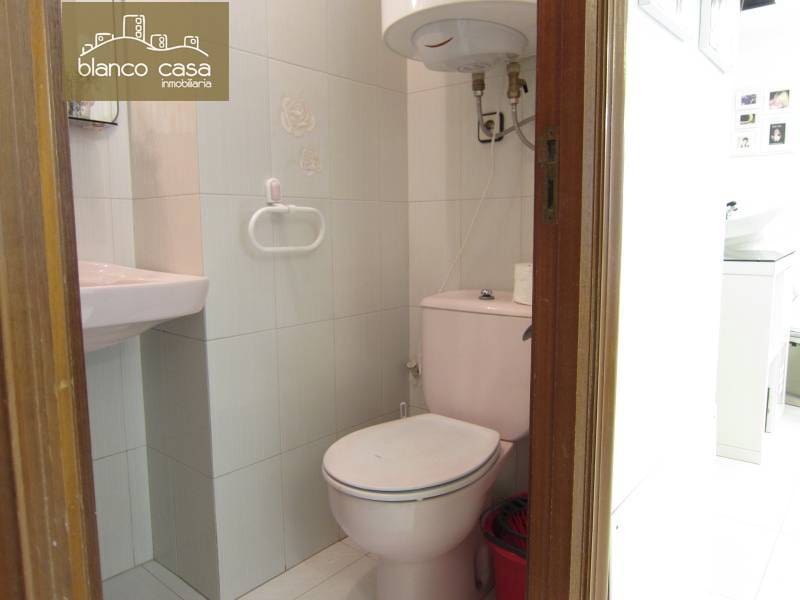 Negocio en Carballo en alquiler - 400 € (Ref: 2557869)