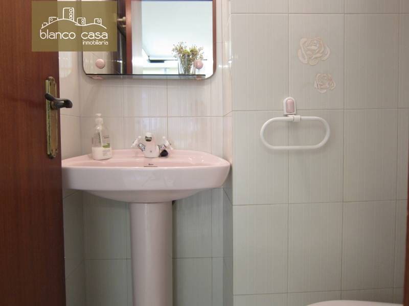 Negocio en Carballo en alquiler - 400 € (Ref: 2557869)