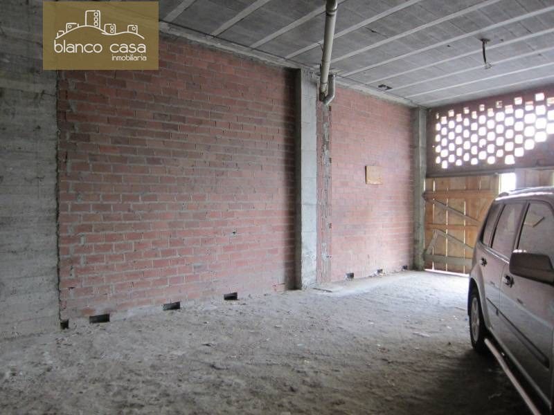 Erhverv til salg i Carballo - € 88.000 (Ref: 3425072)