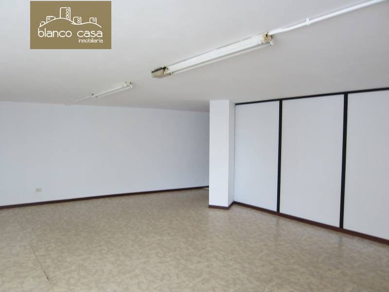 Erhverv til salg i Carballo - € 88.000 (Ref: 3425072)