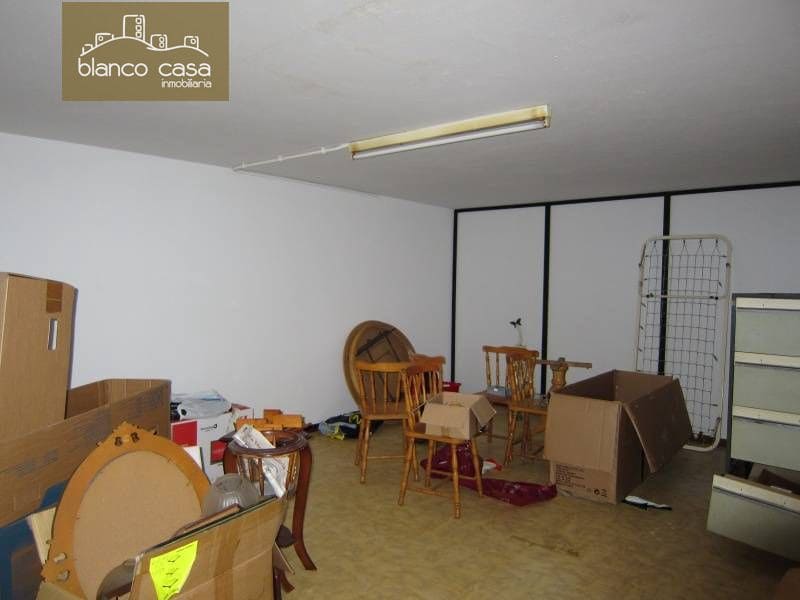 Erhverv til salg i Carballo - € 88.000 (Ref: 3425072)