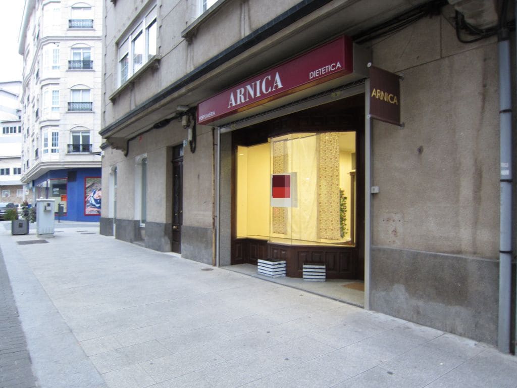 Erhverv til leje i Carballo - € 900 (Ref: 3425135)