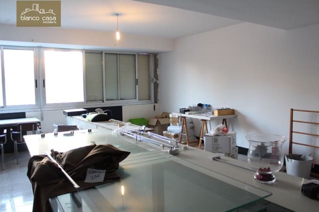 Commercial for rent in Carballo - € 350 (Ref: 3795075)