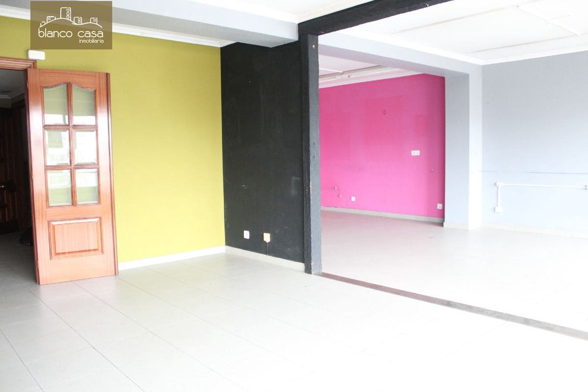 Office for rent in Carballo - € 350 (Ref: 3795092)