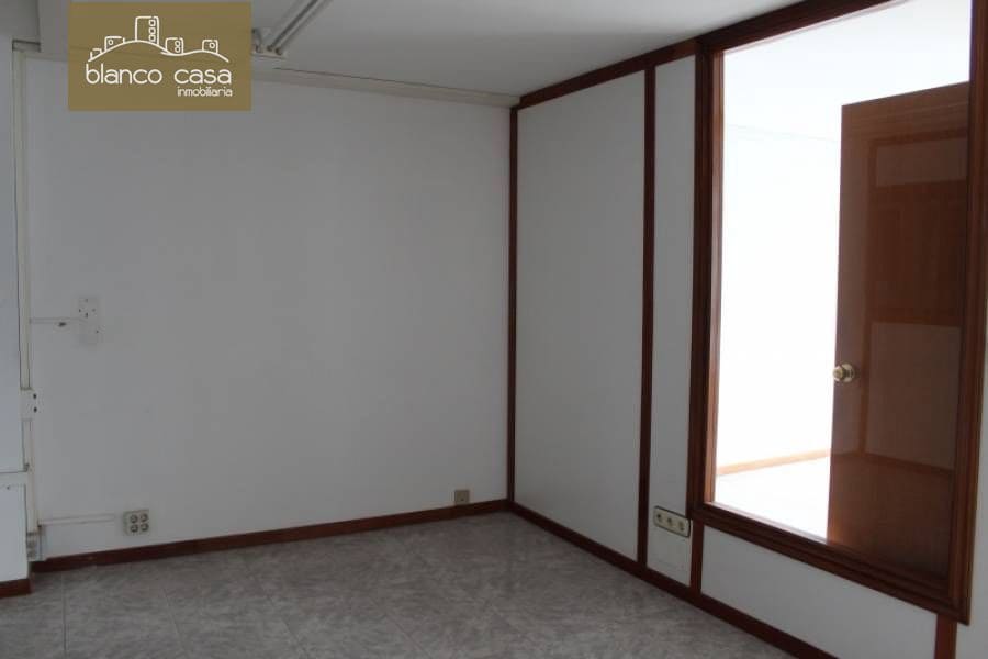Ufficio da affittare in Carballo - 450 € (Rif: 3890609)