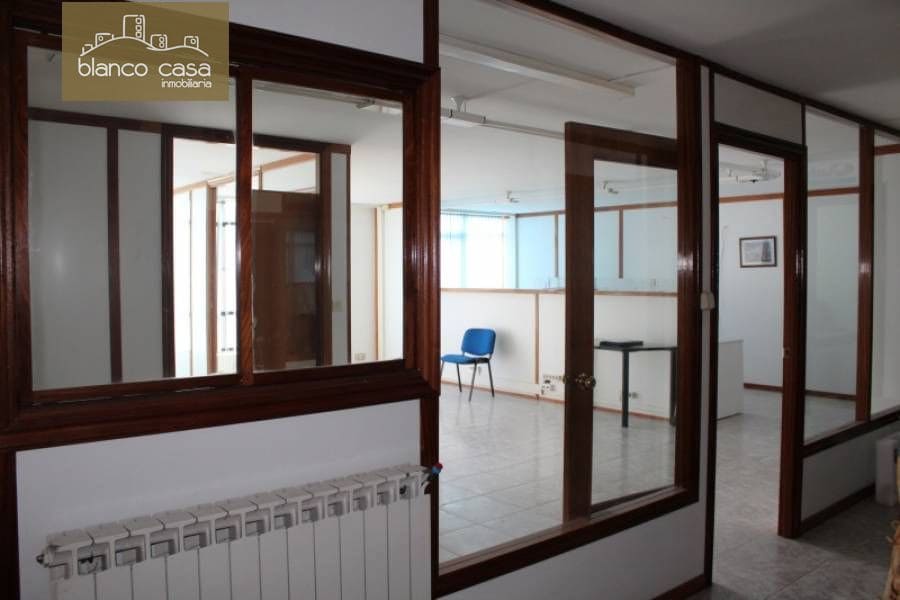Ufficio da affittare in Carballo - 450 € (Rif: 3890609)