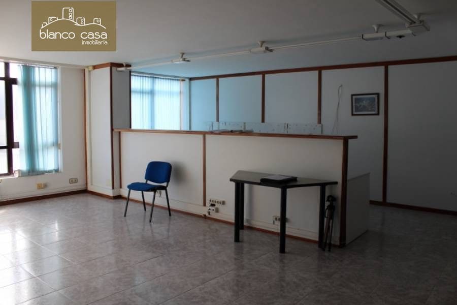 Ufficio da affittare in Carballo - 450 € (Rif: 3890609)