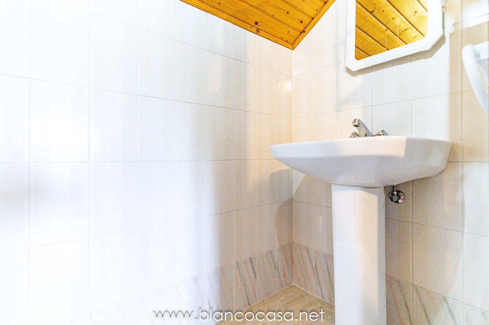 5 soverom Villa til salgs i Cabana med garasje - € 309 990 (Ref: 9383360)