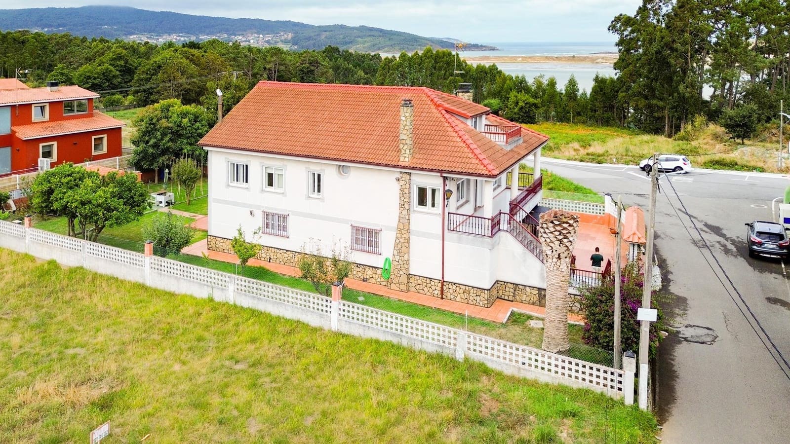 5 soverom Villa til salgs i Cabana med garasje - € 309 990 (Ref: 9383360)