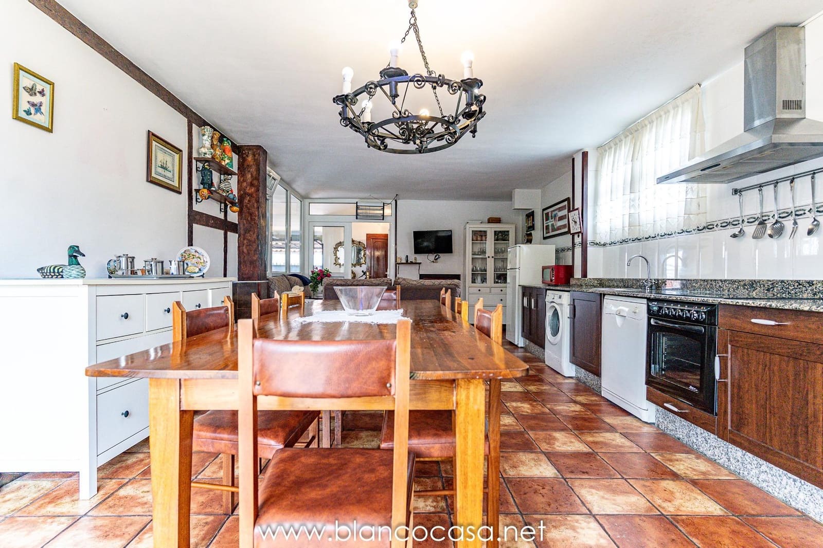 5 soverom Villa til salgs i Cabana med garasje - € 309 990 (Ref: 9383360)