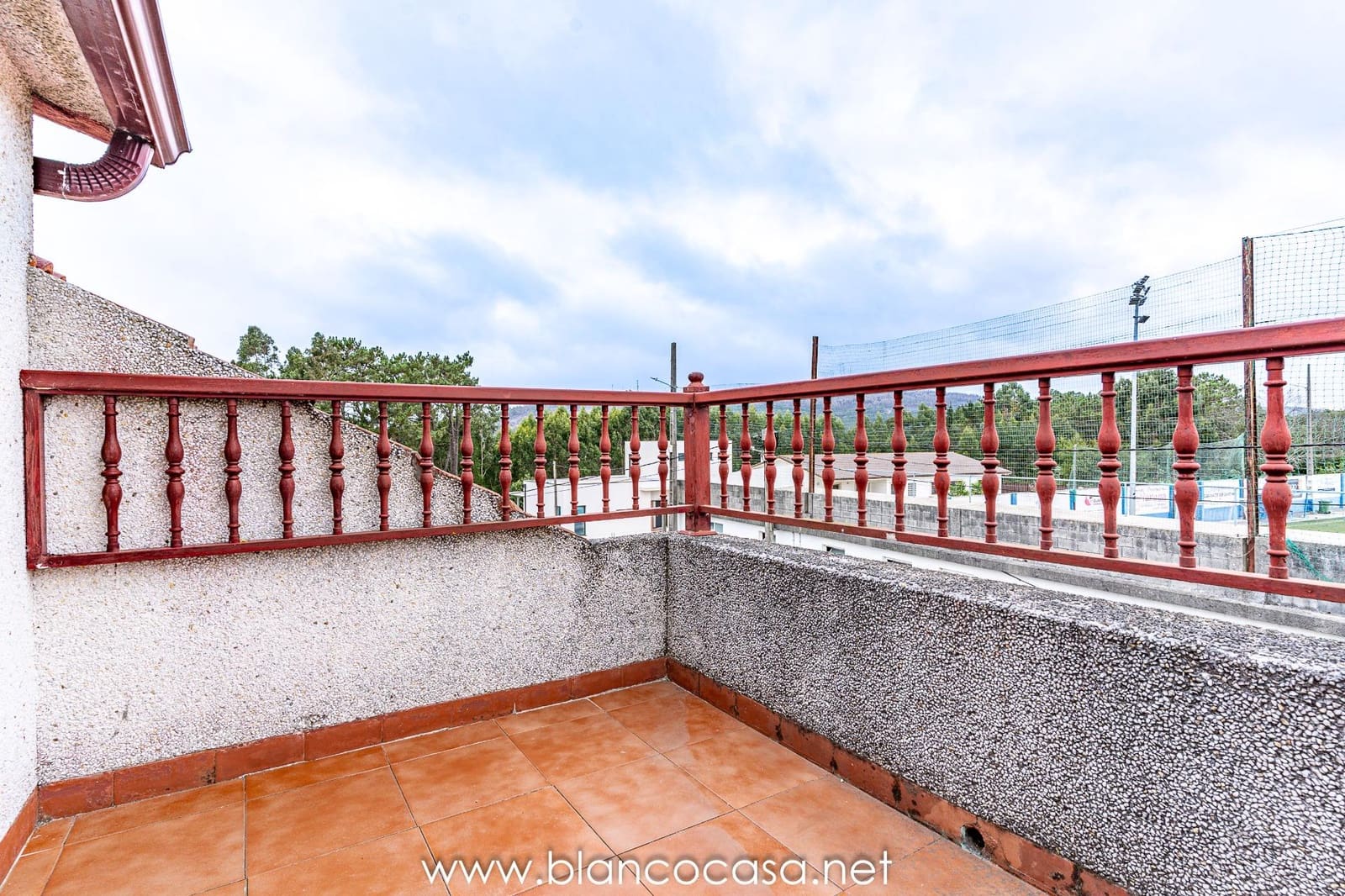 5 soverom Villa til salgs i Cabana med garasje - € 309 990 (Ref: 9383360)