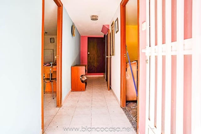 4 bedroom Townhouse for sale in Corme, Ponteceso - € 74,990 (Ref: 9383362)