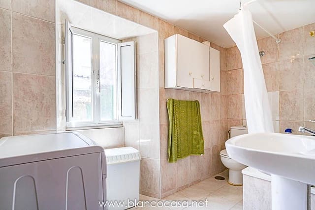 4 bedroom Townhouse for sale in Corme, Ponteceso - € 74,990 (Ref: 9383362)