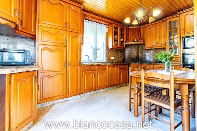 3 soverom Finca/Herregård til salgs i A Laracha med garasje - € 277 500 (Ref: 9383364)