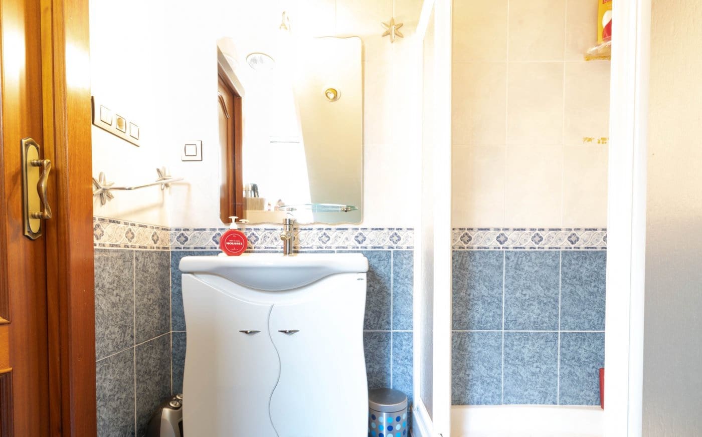 9 soverom Hus til salgs i La Coruna by - € 400 000 (Ref: 9383365)