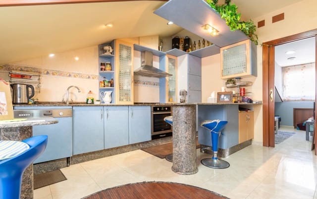 9 sypialnia Dom na sprzedaż w Miasto A Coruña - 400 000 € (Ref: 9383365)