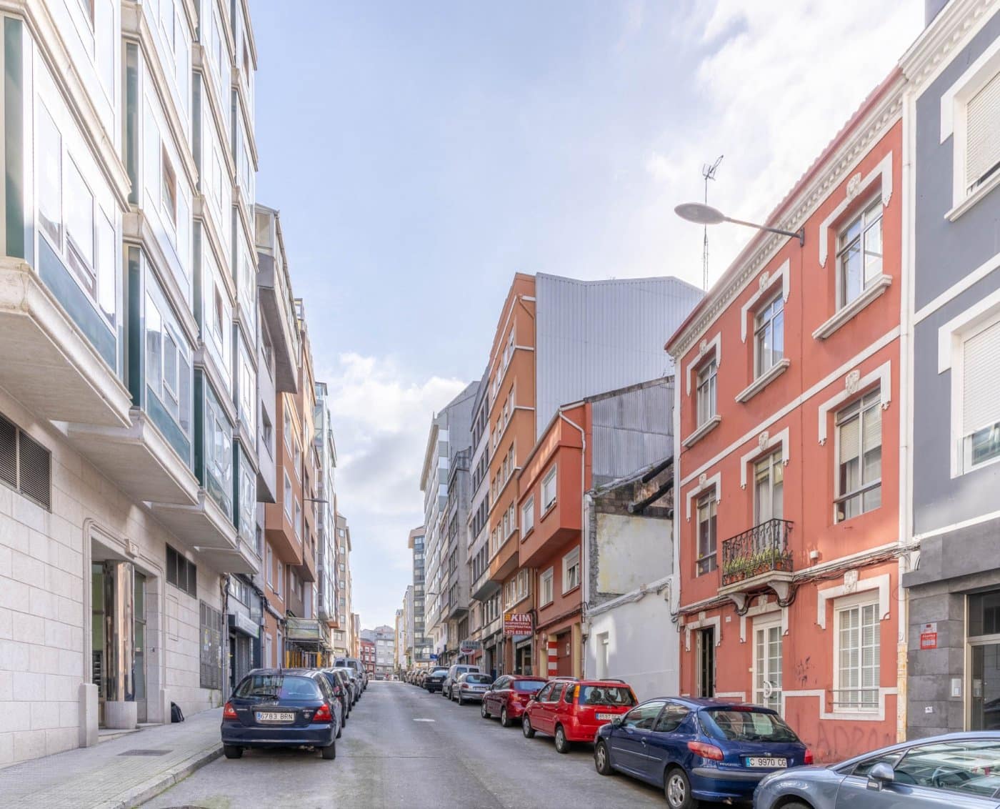 9 soverom Hus til salgs i La Coruna by - € 400 000 (Ref: 9383365)