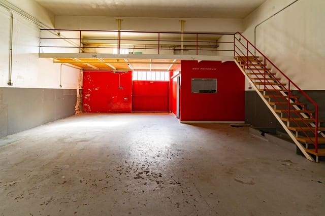 Firma/Unternehmen zu vermieten in Carballo - 550 € (Ref: 9383366)