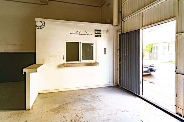 Firma/Unternehmen zu vermieten in Carballo - 550 € (Ref: 9383366)