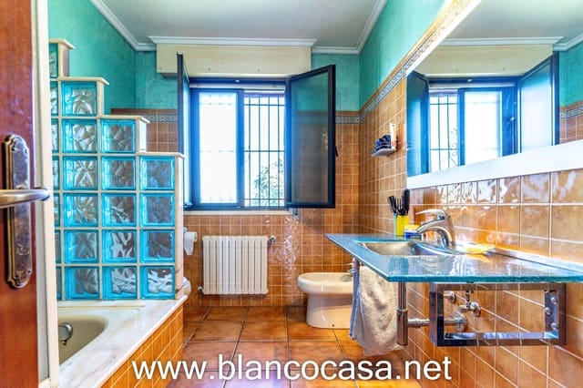 4 sovrum Finca/Hus på landet till salu i Carballo - 268 900 € (Ref: 9383367)