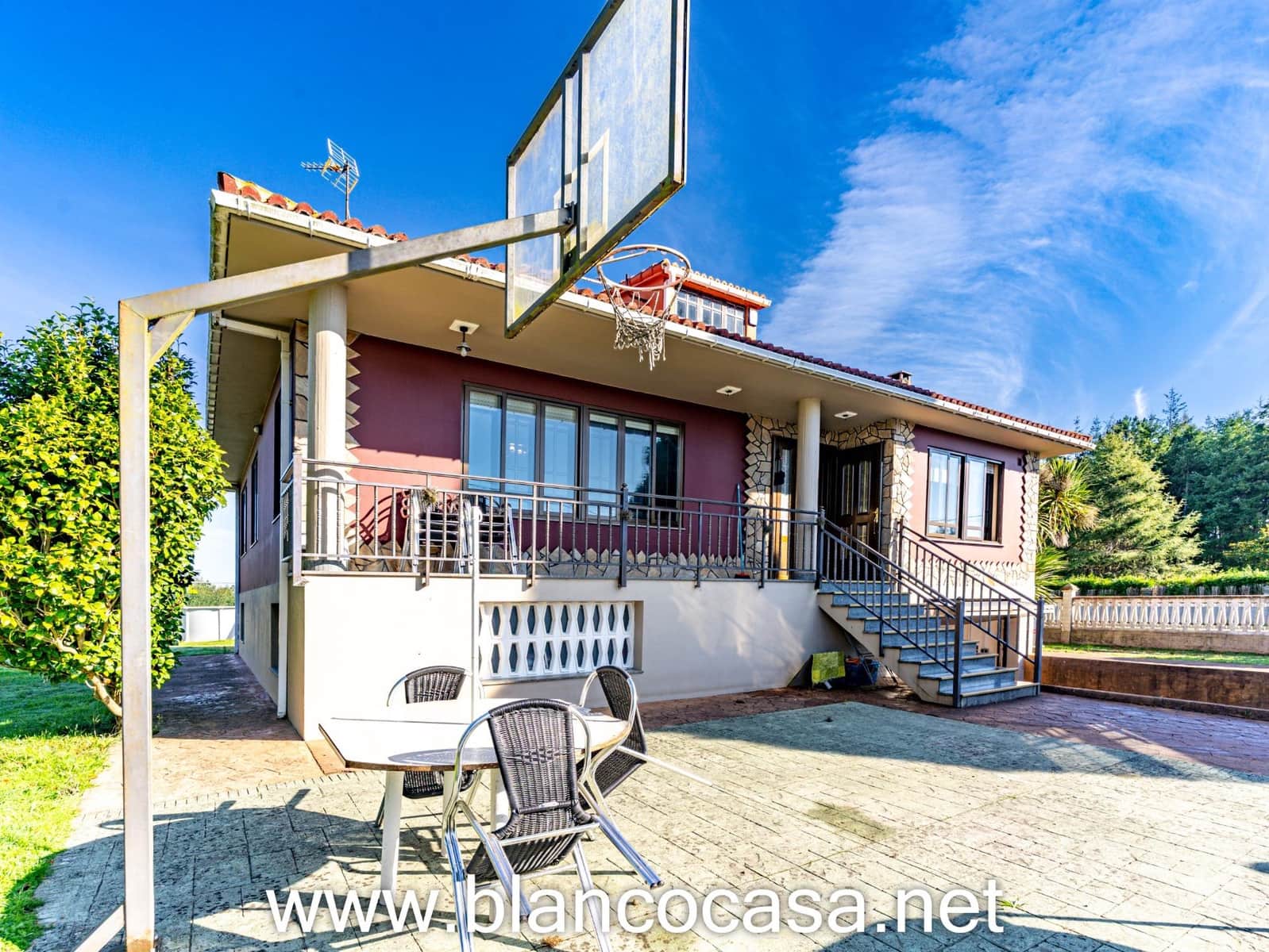 4 sovrum Finca/Hus på landet till salu i Carballo - 268 900 € (Ref: 9383367)