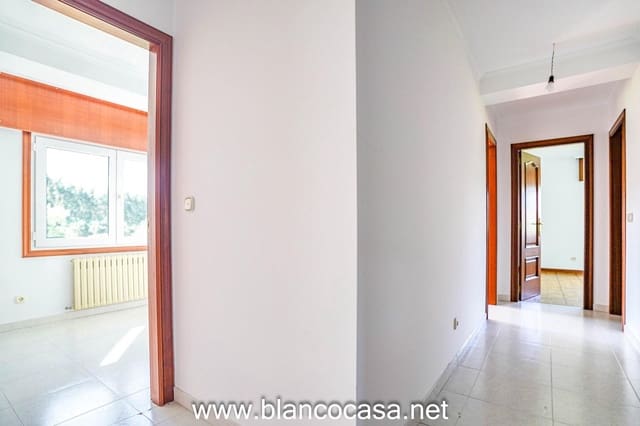 7 bedroom Finca/Country House for sale in Carballo with garage - € 319,000 (Ref: 9383368)