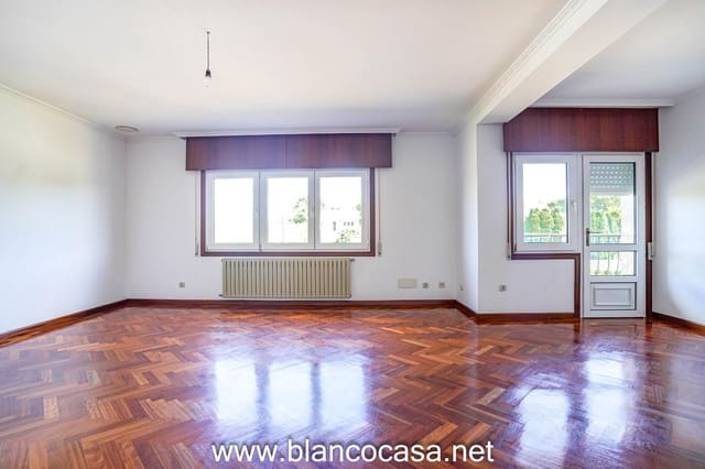 7 bedroom Finca/Country House for sale in Carballo with garage - € 319,000 (Ref: 9383368)