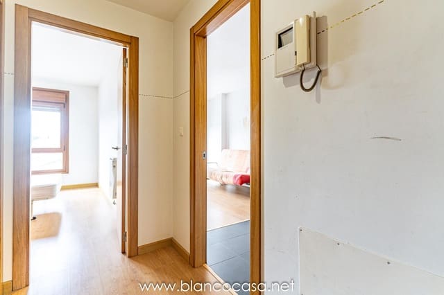 1 Zimmer Wohnung zu verkaufen in Carballo mit Garage - 112.500 € (Ref: 9383369)