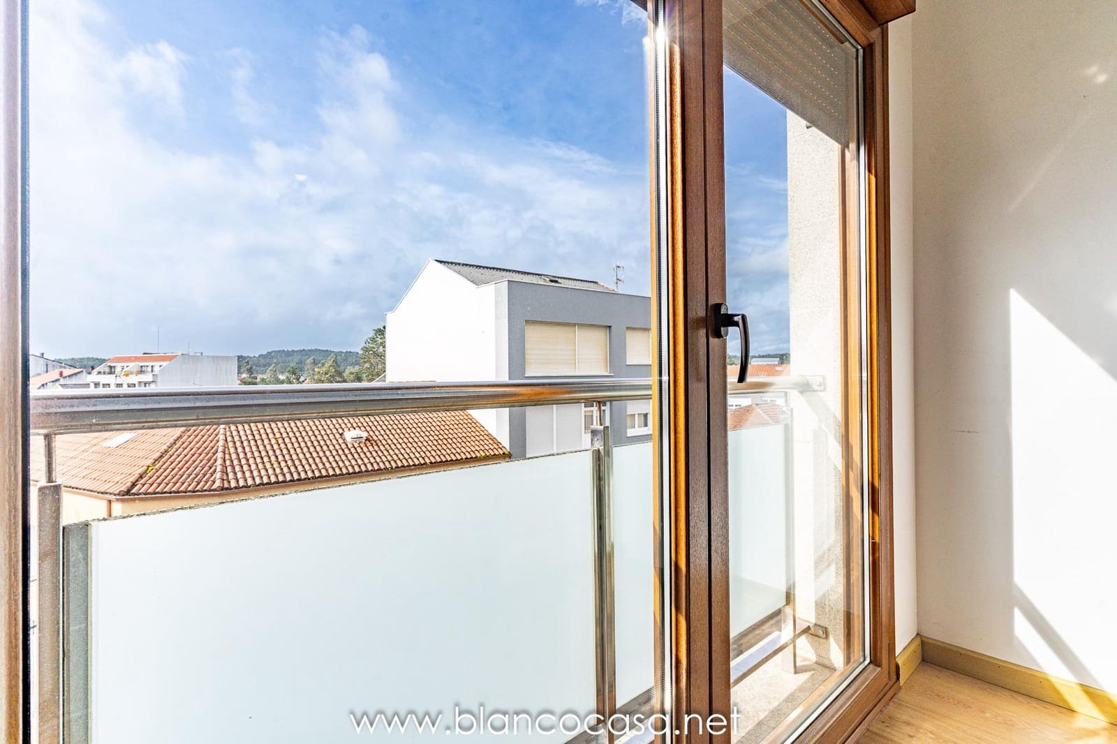 1 Zimmer Wohnung zu verkaufen in Carballo mit Garage - 112.500 € (Ref: 9383369)