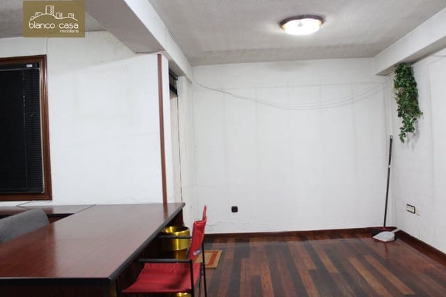 Kontor til salgs i Carballo - € 24 000 (Ref: 9383370)