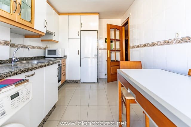 2 sypialnia Mieszkanie do wynajęcia w Carballo - 500 € (Ref: 9383371)